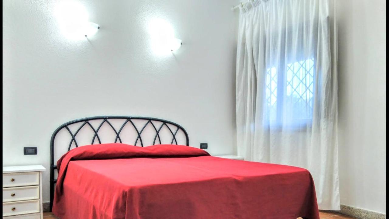 Villa Raffaello Porto San Paolo  Eksteriør billede