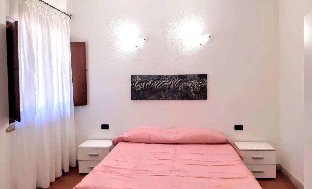 Villa Raffaello Porto San Paolo  Eksteriør billede