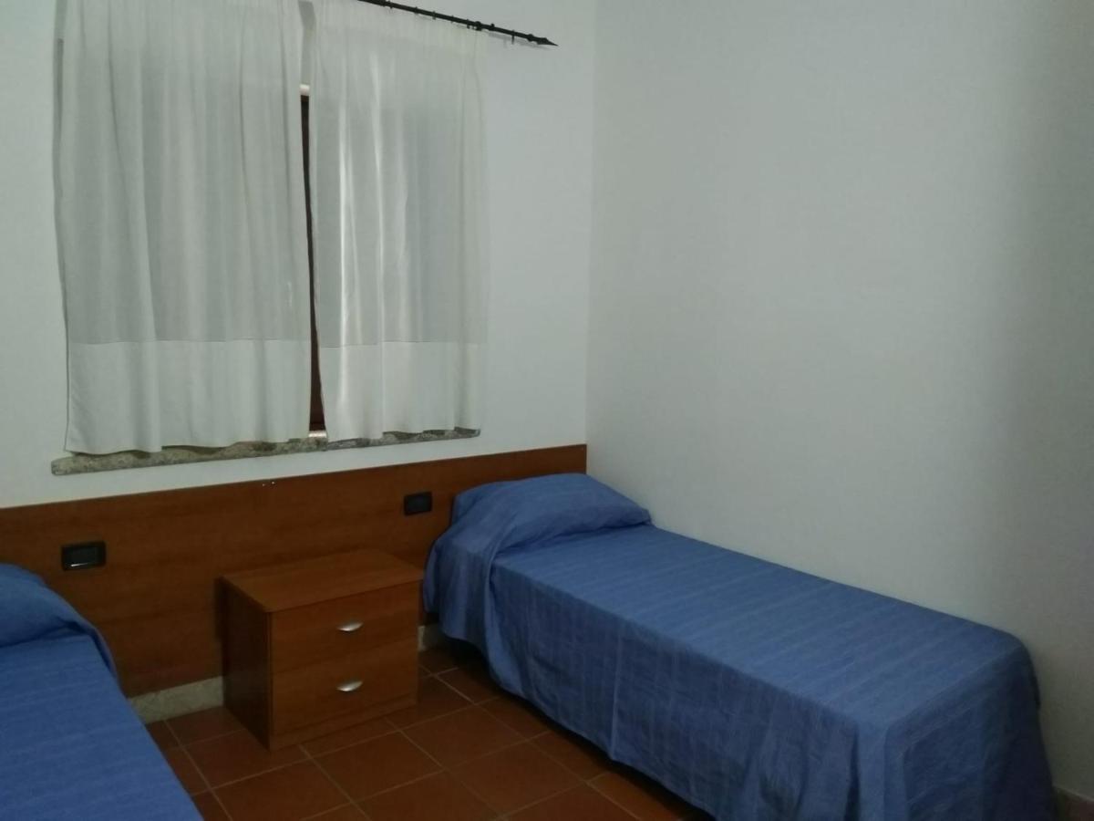 Villa Raffaello Porto San Paolo  Eksteriør billede